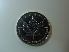 Pt1000　プラチナ　メイプルリーフ　999.5　1988年　1/2oz（15.5ｇ）