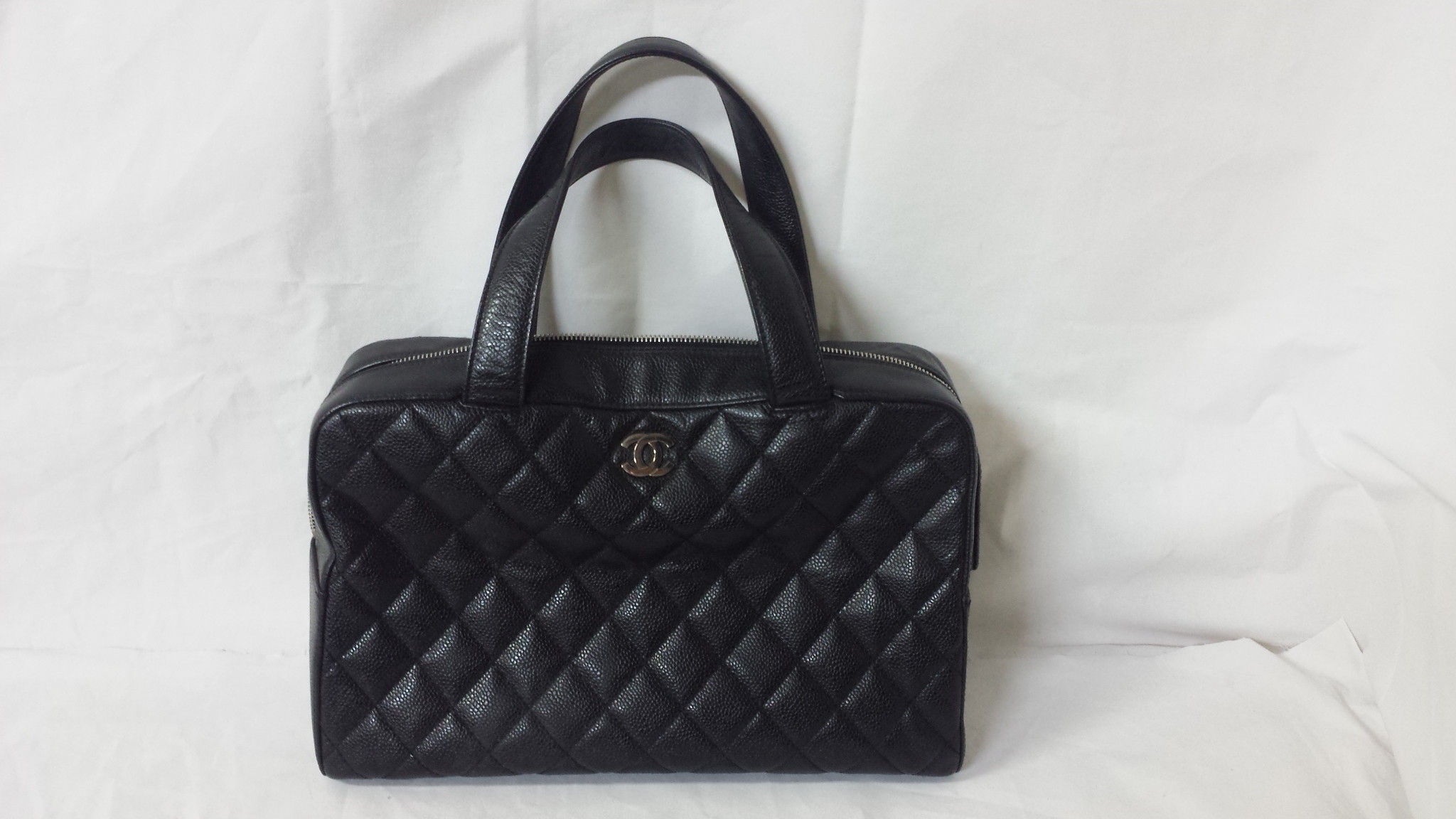 シャネル（CHANEL）ココハンドバッグ　色褪せ・型崩れ