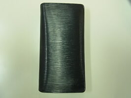 ルイ・ヴィトン（LOUIS VUITTON）M66542 ポルトフォイユ・ブラザ イニシャル入