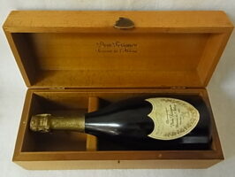 ドンペリ（Dom Perignon）ゴールド　1985年　木箱・証明書付