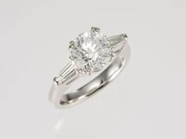 【宝石買取】ダイヤモンドを高く売るなら買取相場表