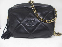 シャネル[CHANEL]ラムスキン チェーンショルダー