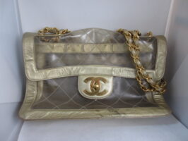 シャネル[CHANEL]ビニールデカマトラッセ チェーンショルダー