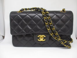 シャネル[CHANEL]ラムスキン マトラッセ チェーンショルダー