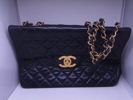 シャネル［CHANEL］デカマトラッセ チェーンショルダー