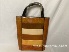 シャネル[CHANEL]エナメル トートバッグ