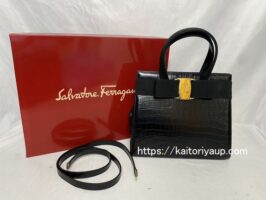 サルヴァトーレ・フェラガモ[Salvatore Ferragamo]ヴァラ カーフバッグ