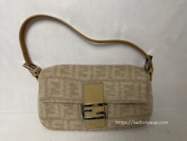 フェンディ[FENDI]ズッカ カシミヤバゲット
