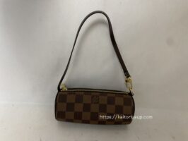 ルイ・ヴィトン パピヨン ポーチ