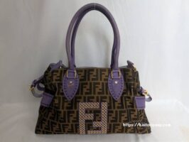 フェンディ[FENDI]8BN162 ズッカ パンチングハンドバッグ